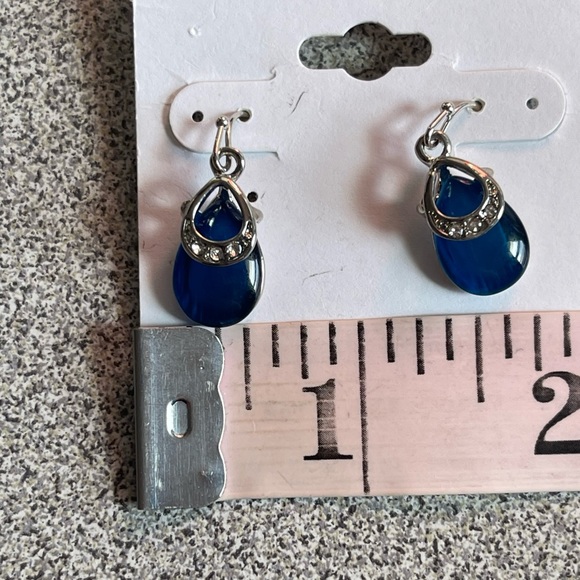 Jay Set Silver Toned Faux Blue Stone Drop Earrings - Picture 4 of 4